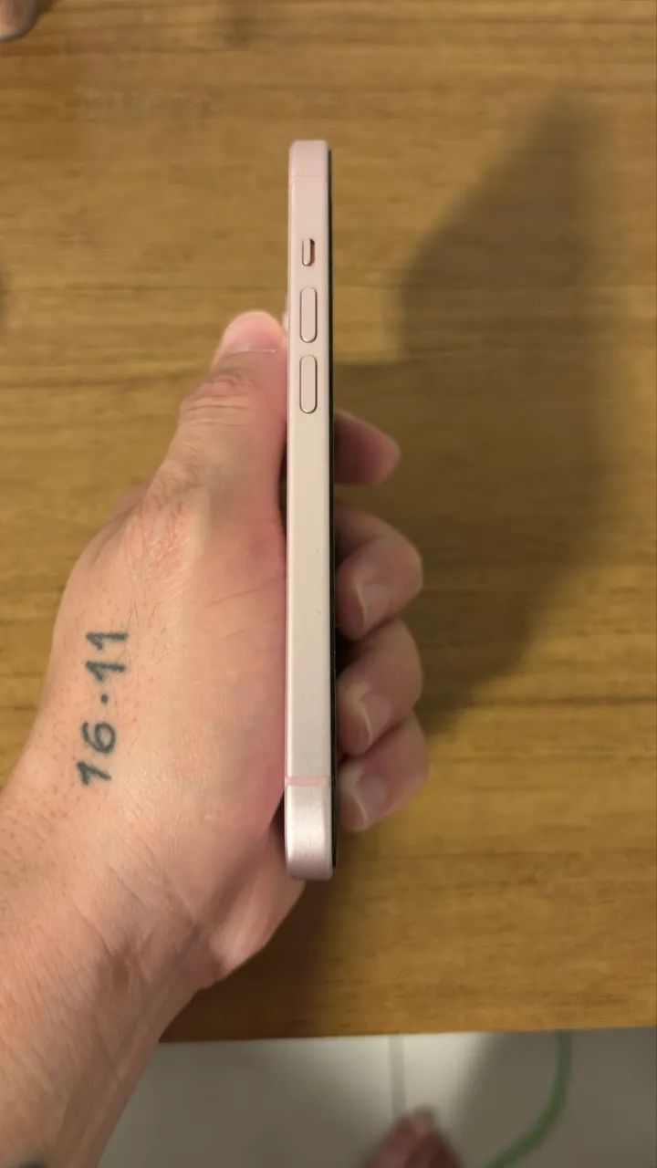 iPhone 15 - Foto 2