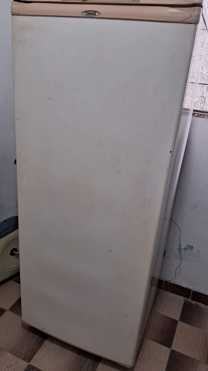 Freezer usada funcionando bem
