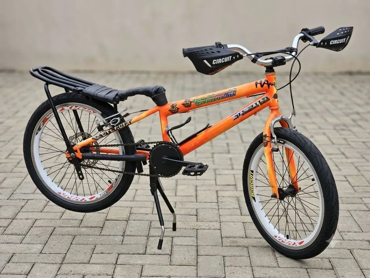 Bicicleta montadinha aro 20 