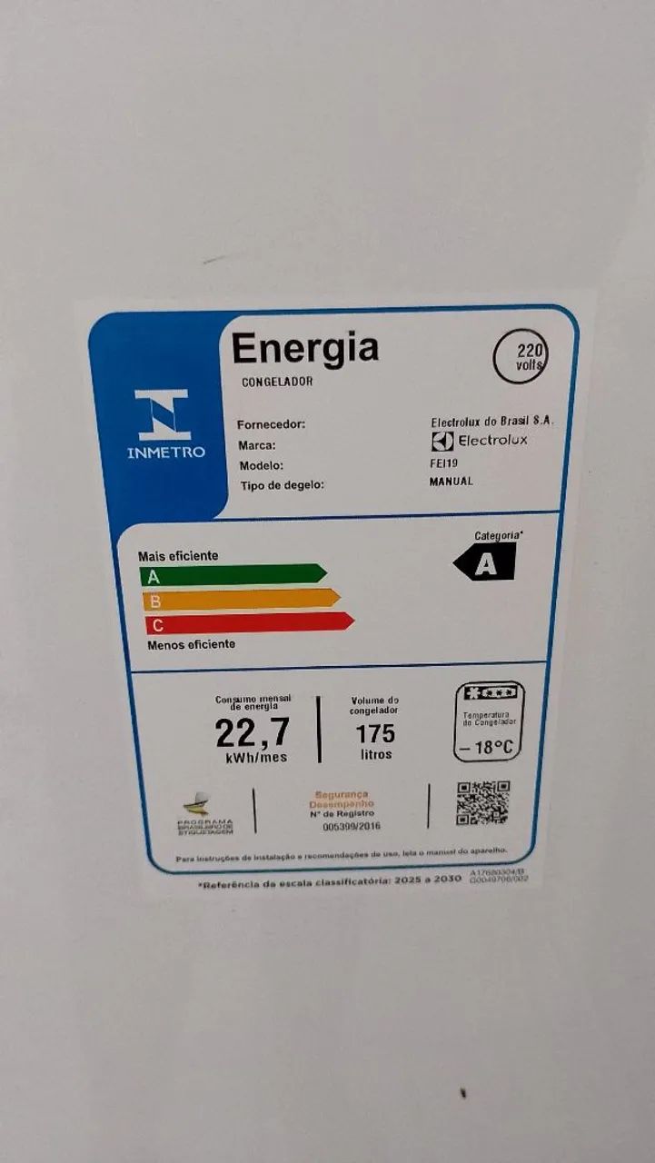 Freezer vertical Eletrolux 175l - Foto 3