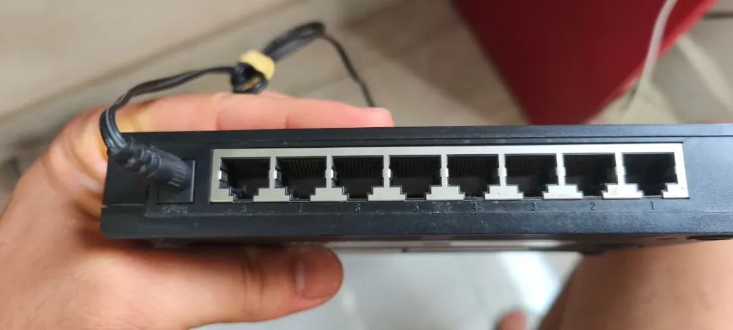 Switch TP Link TL-SG1008d - Foto 2