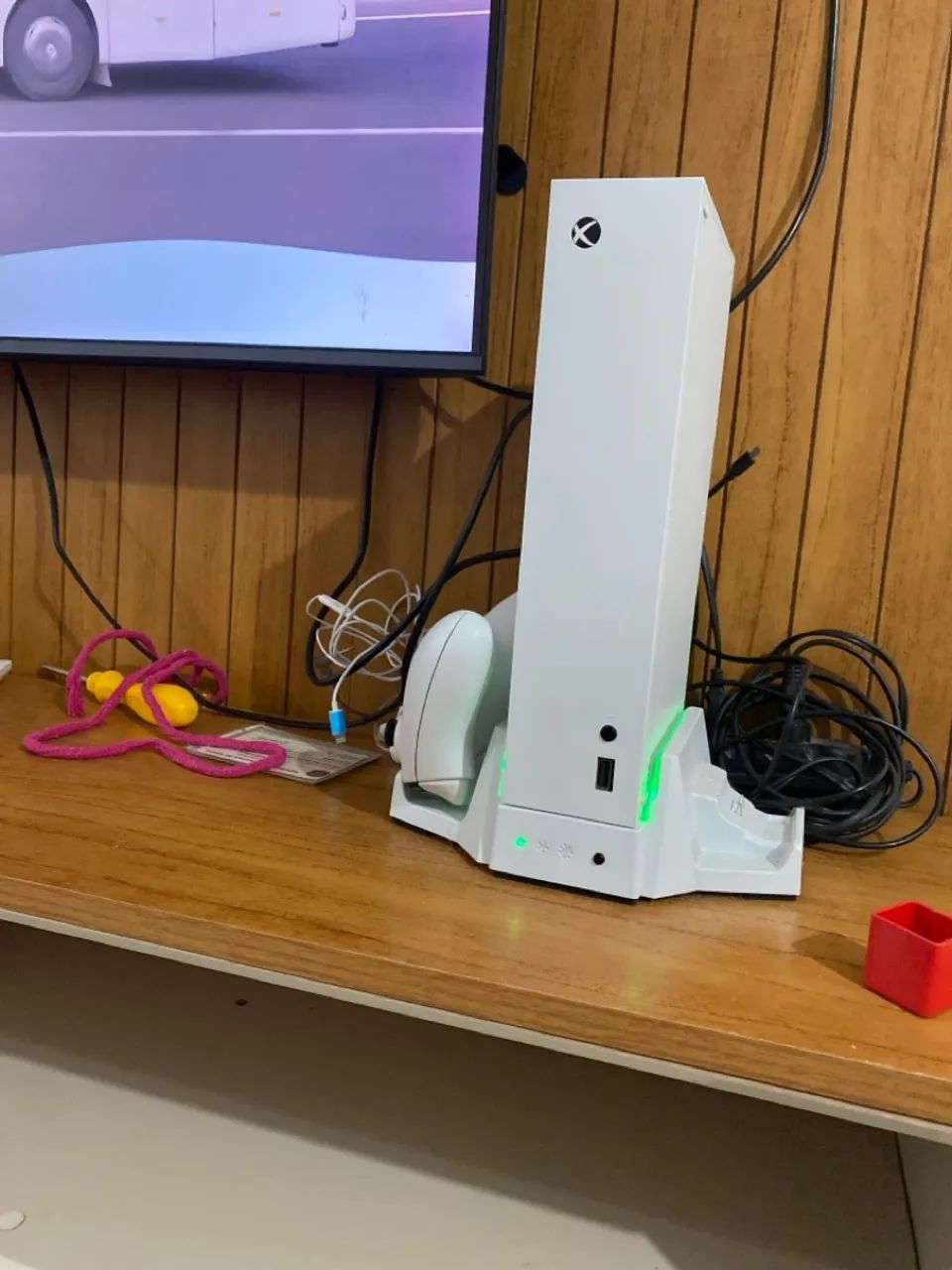 Xbox Series S com base