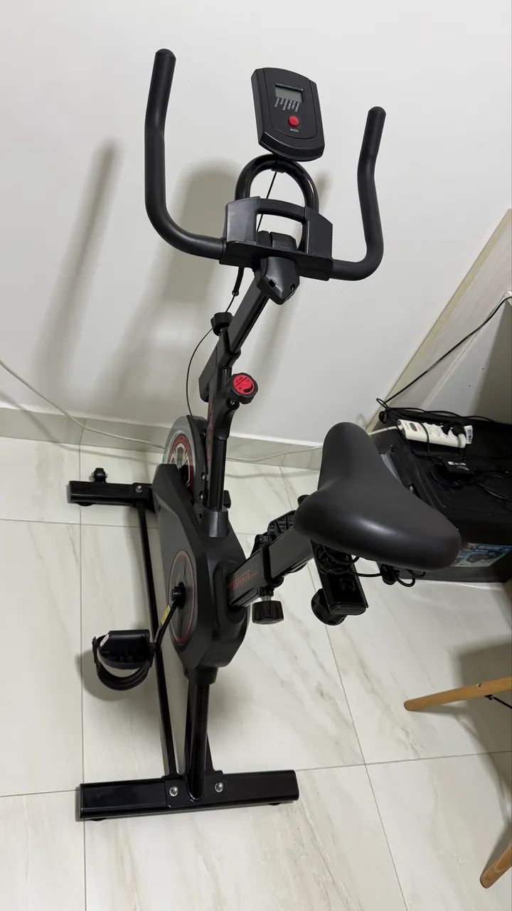Bicicleta ergométrica Nova