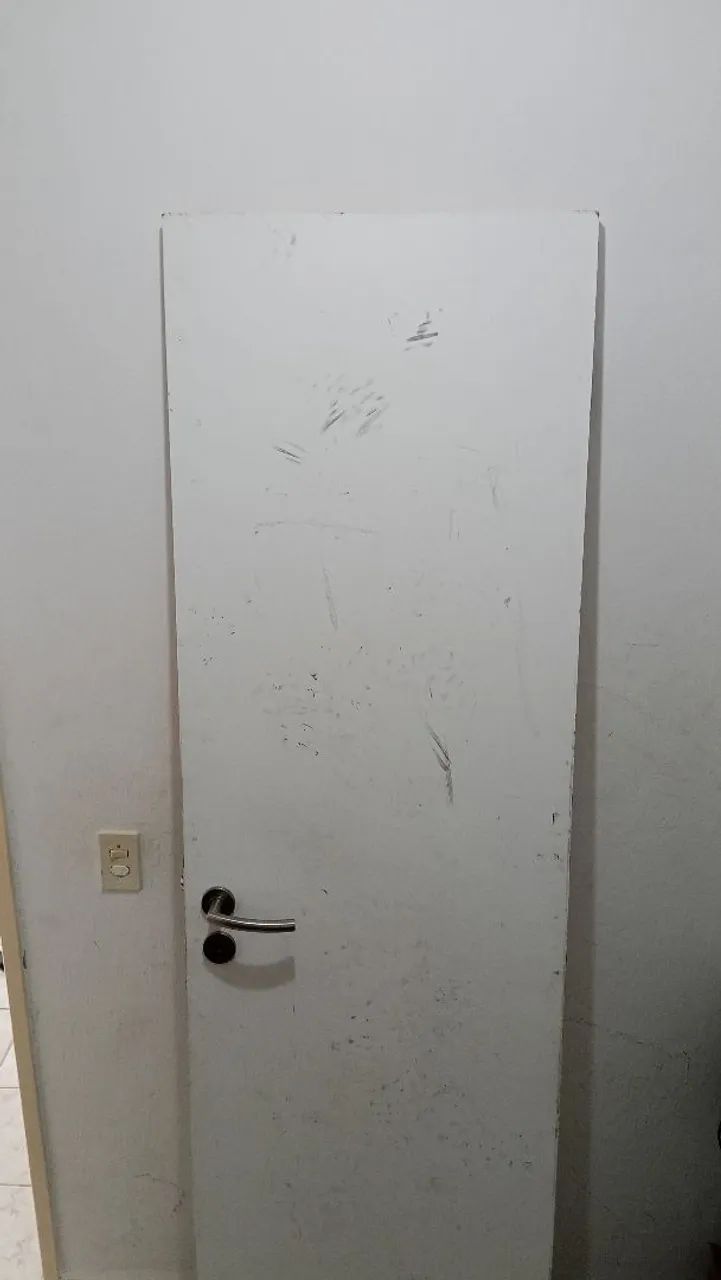 Vendo 2 Portas De Madeira - Foto 3
