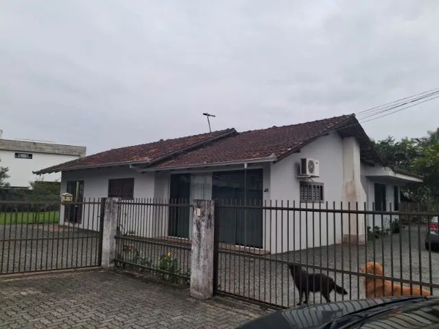 Casa de alvenaria à venda em Pirabeiraba - Joinville/SC