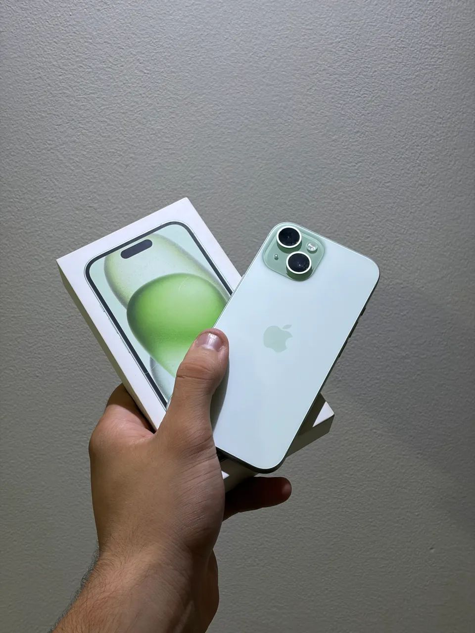 iPhone 15 - Excelente