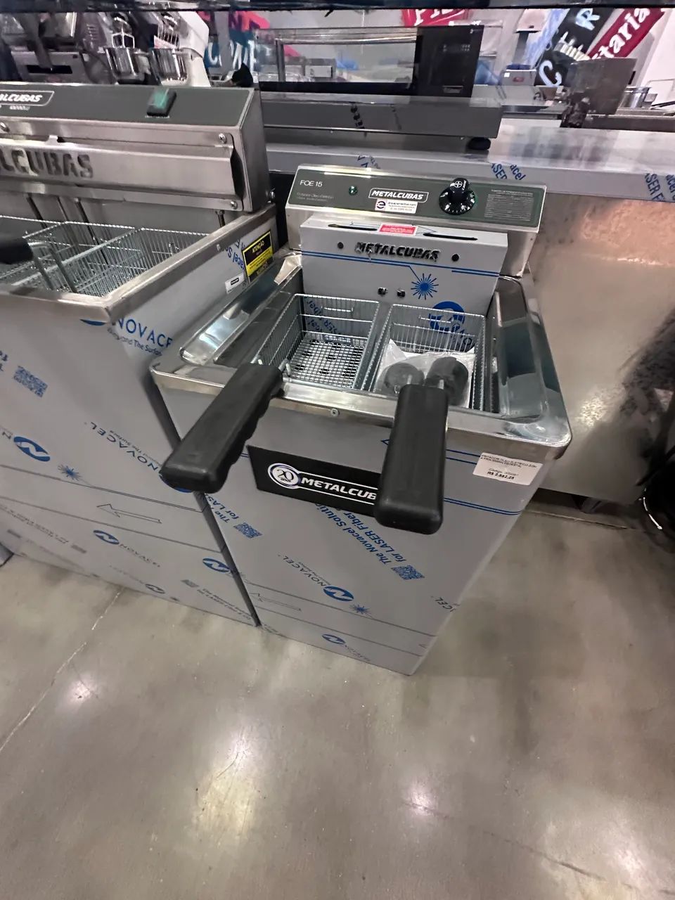 Fritadeira elétrica 2 cestos 5000w 15 litros 