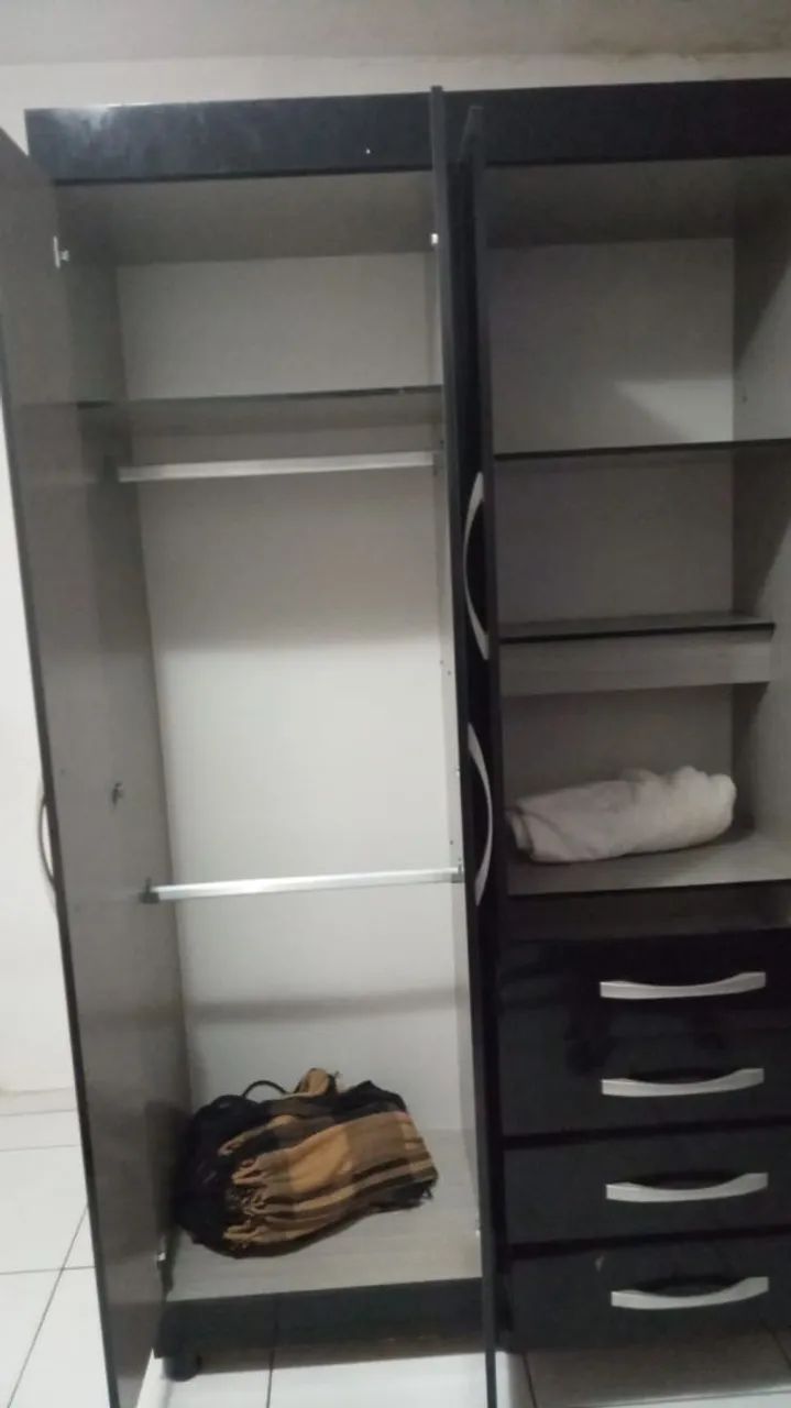 Guarda roupa casal 6 portas  - Foto 4