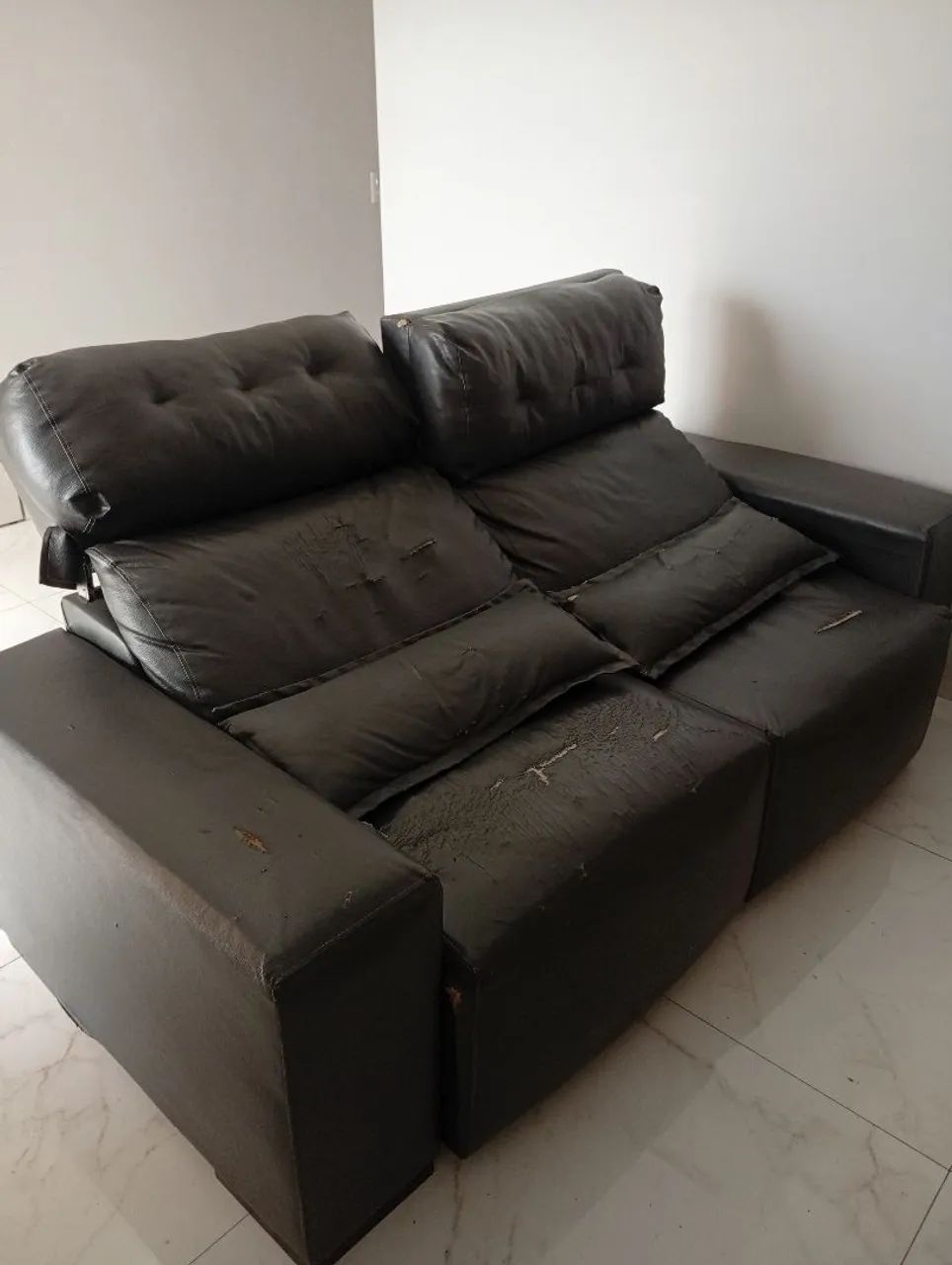 Sofá dois lugares com chaise 