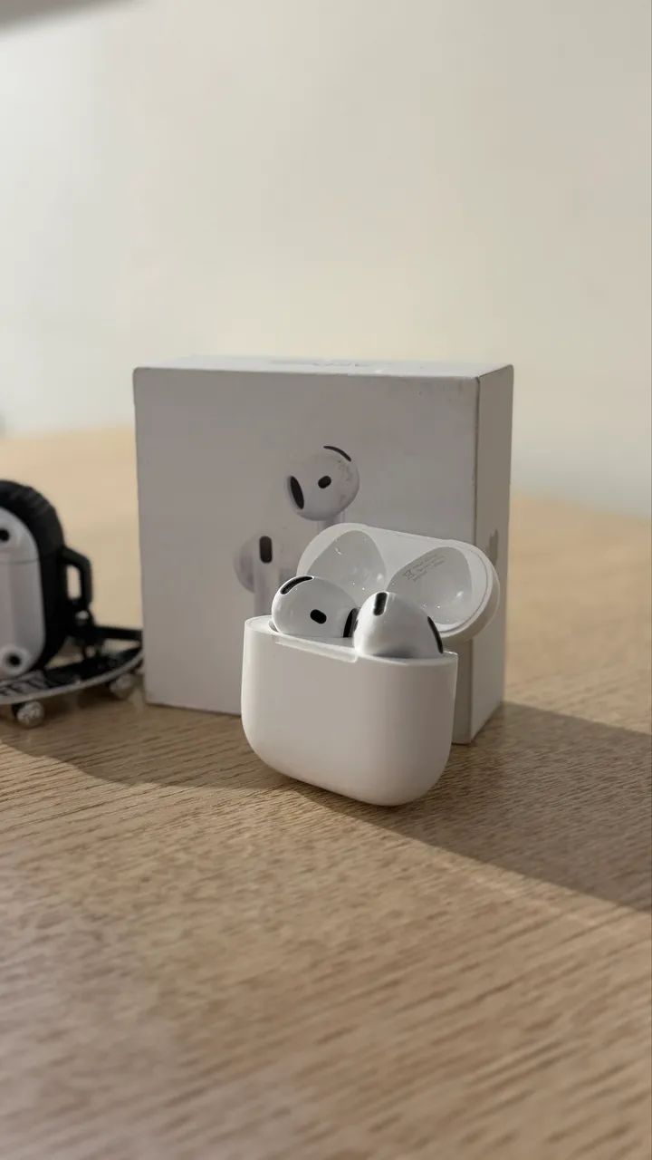AirPods 4 com cancelamento de ruído 