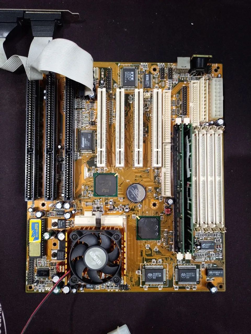 Placa mãe antiga M572 P166 socket 7 ISA