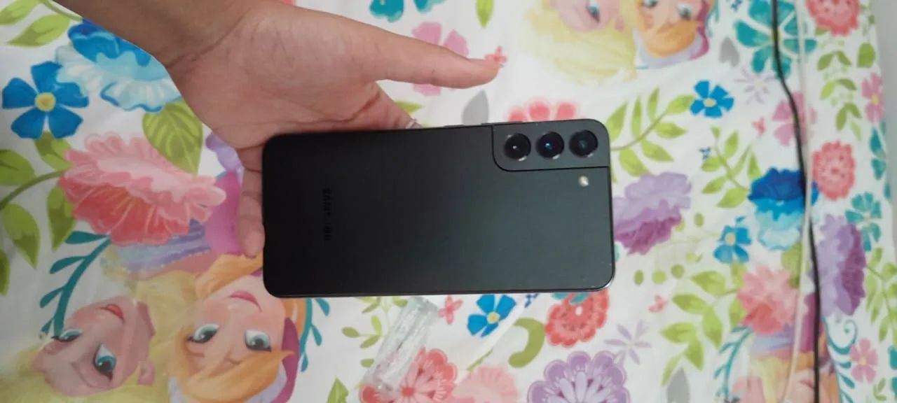 Samsung S22+ com linhas na tela, mas funcionando!! - Foto 2