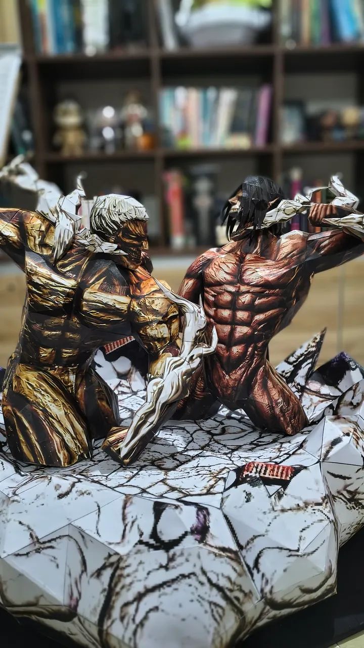 Papercraft Attack on Titan Peça Decorativa 