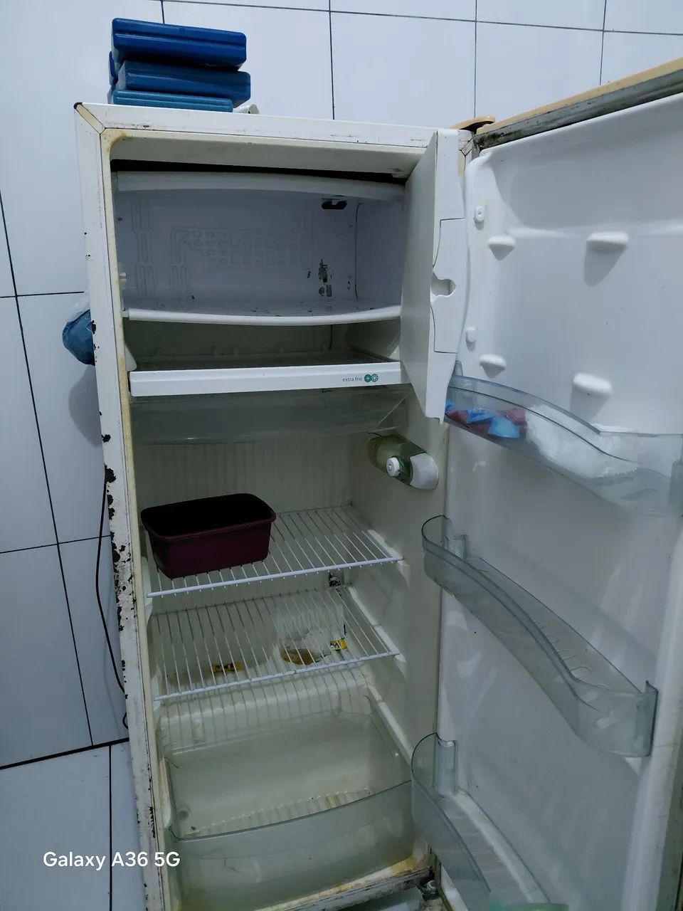 Geladeira semi nova  - Foto 2
