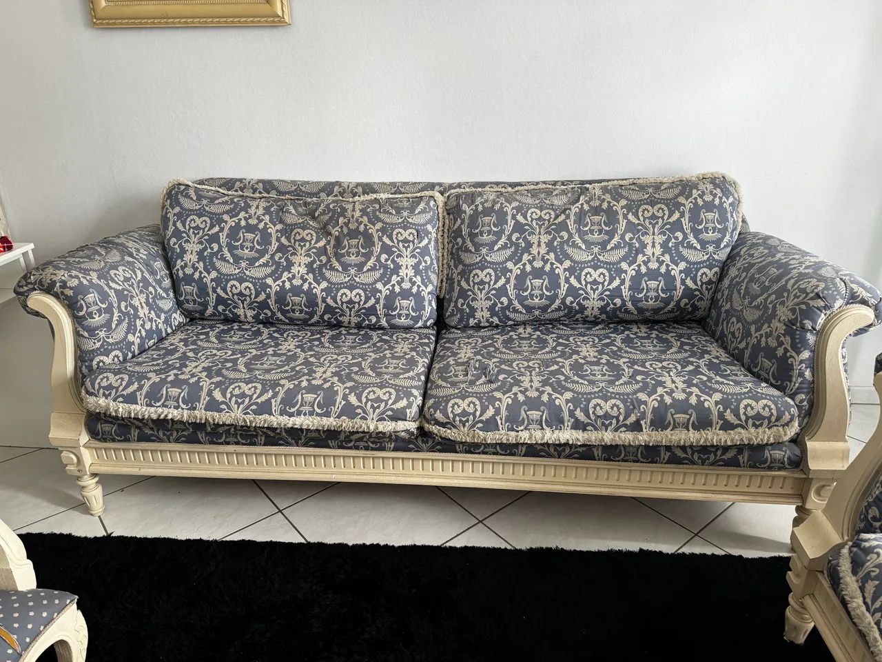 Conjunto sofás e poltronas estilo Luis XVI