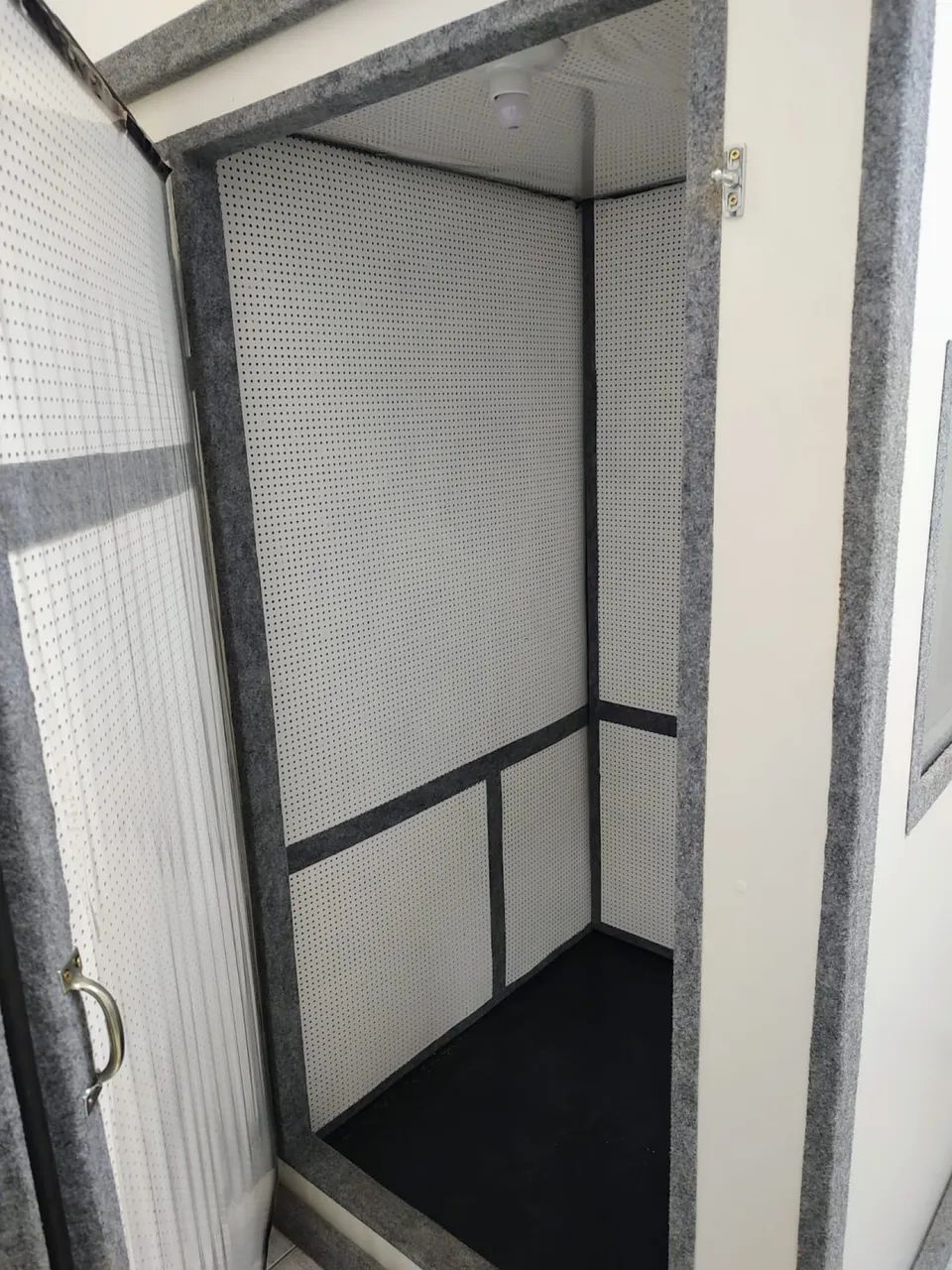 Cabine de audiometria nova - Foto 2