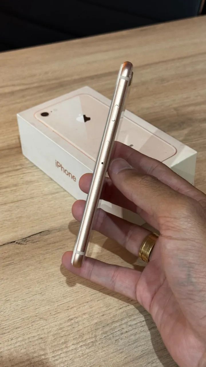 iPhone 8 64GB Gold - Com nota fiscal! Loja física! Com 3 meses de