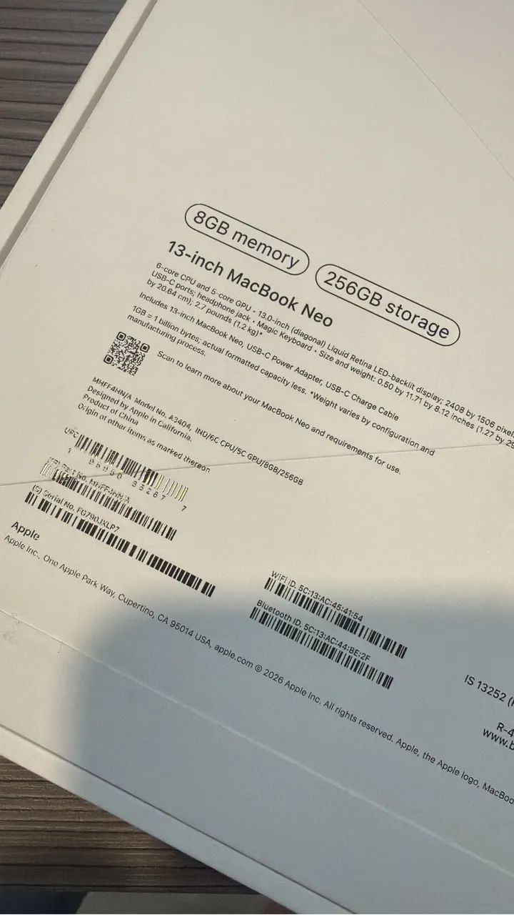 MacBook Neo Apple 13" Chip A18 Pro CPU de 6 núcleos GPU de 5 núcleos 256GB Azul índicos 
