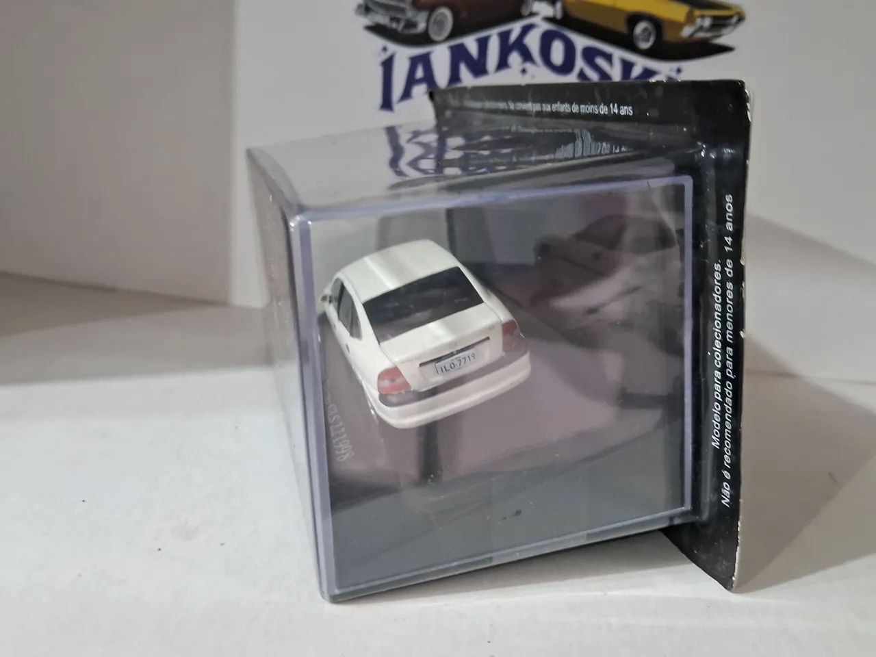 Miniatura Chevrolet  Vectra  Escala 1 43  - Foto 3