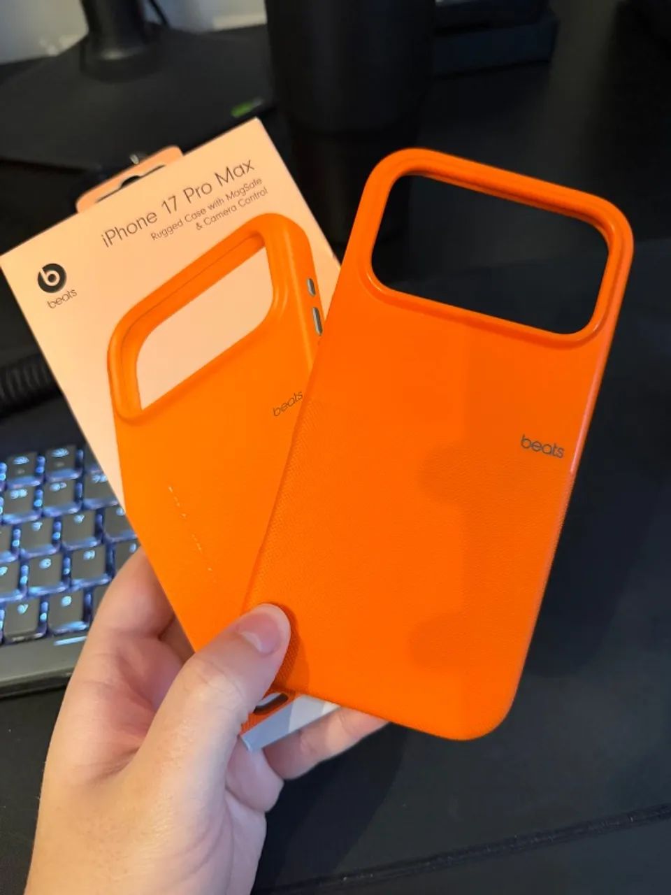 Case Beats Laranja iPhone 17 Pro Max - Acessórios de Celular