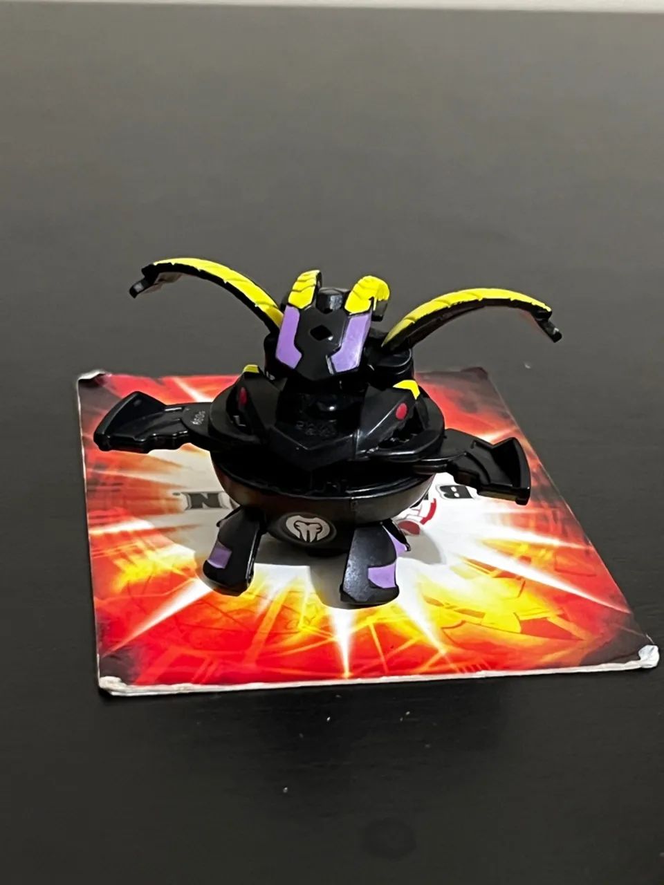 Bakugan Darkus Percival  - Foto 2