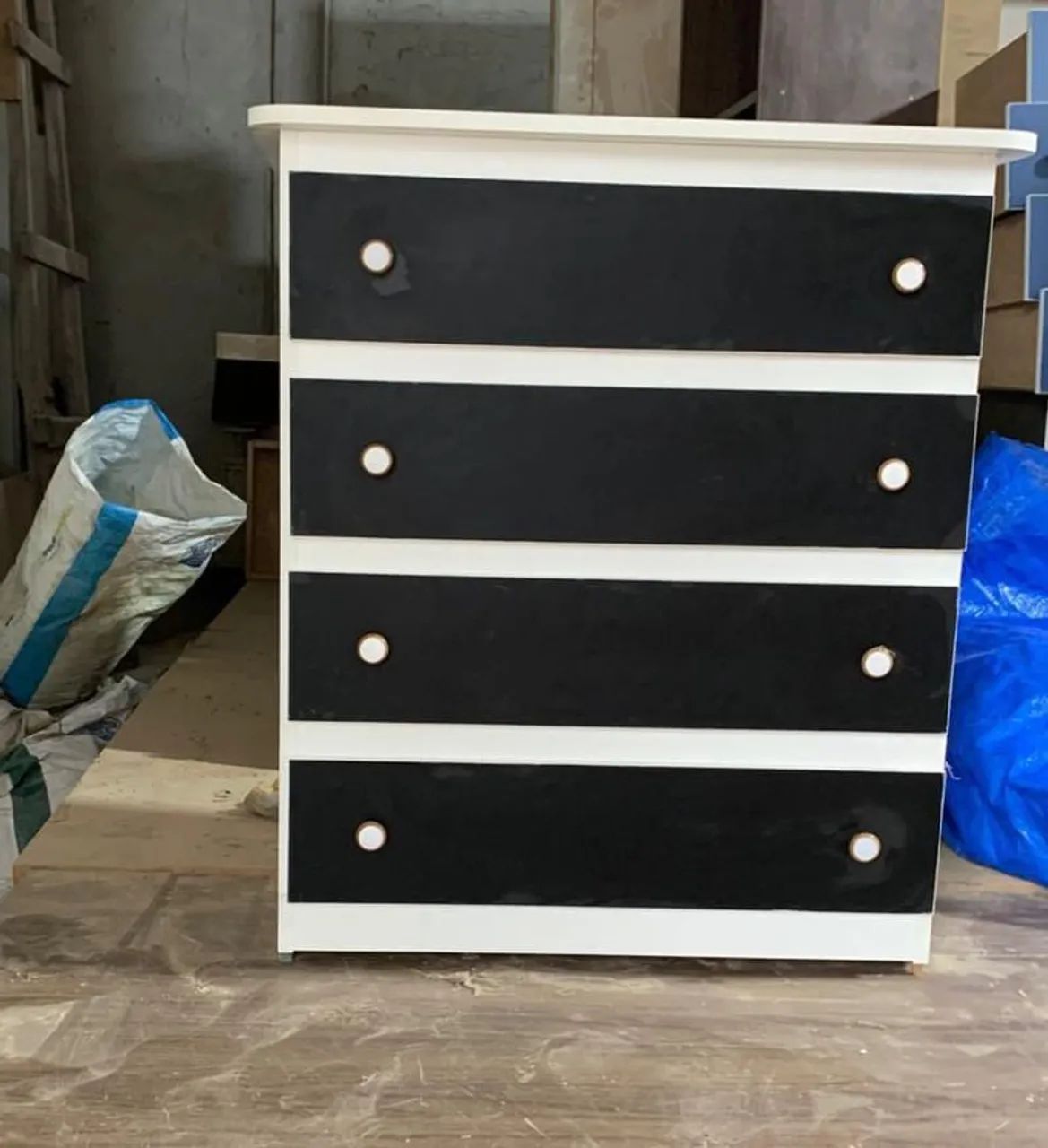 Cômodas MDF de 4 gaveta - Foto 2