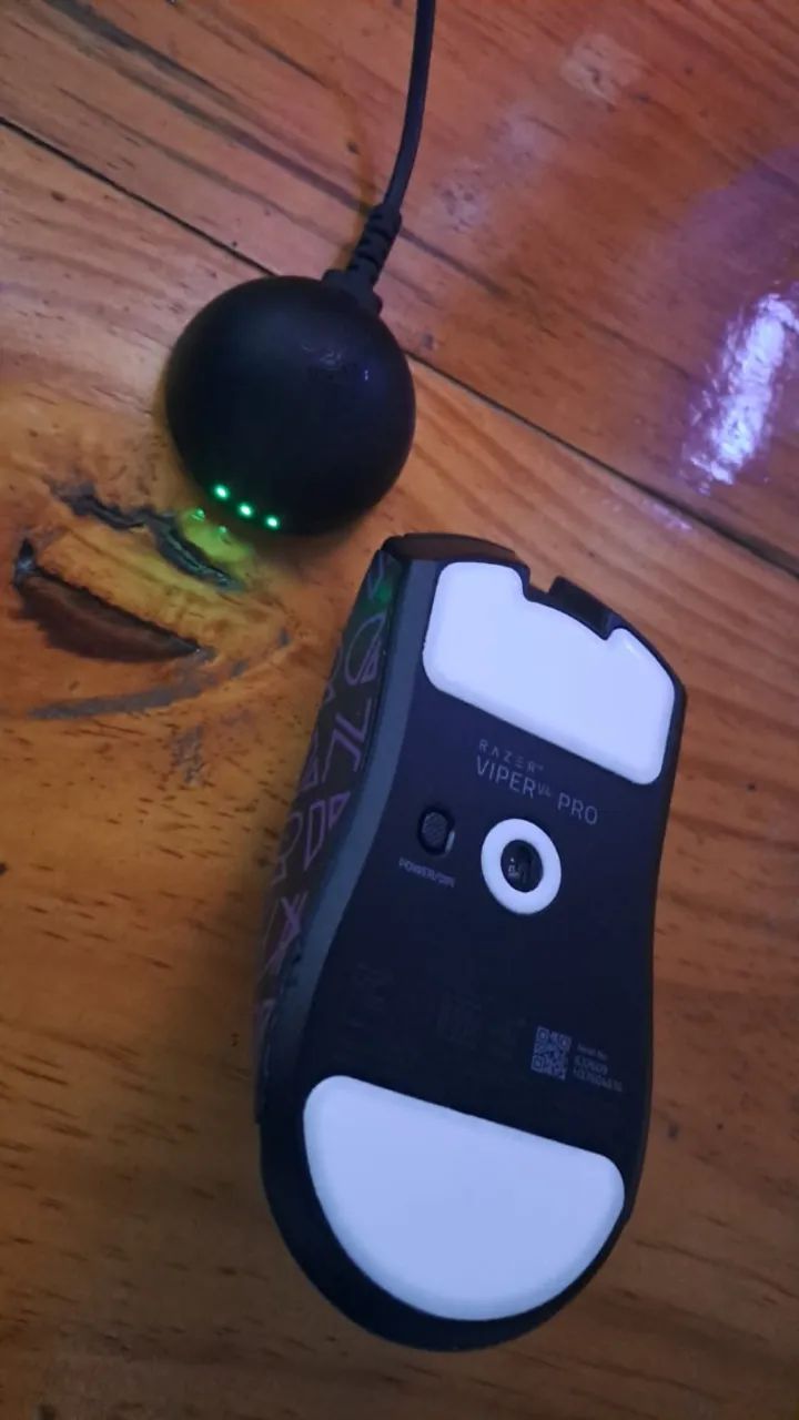 Mouse Razer Viper V4 Pro Equipado  - Foto 4