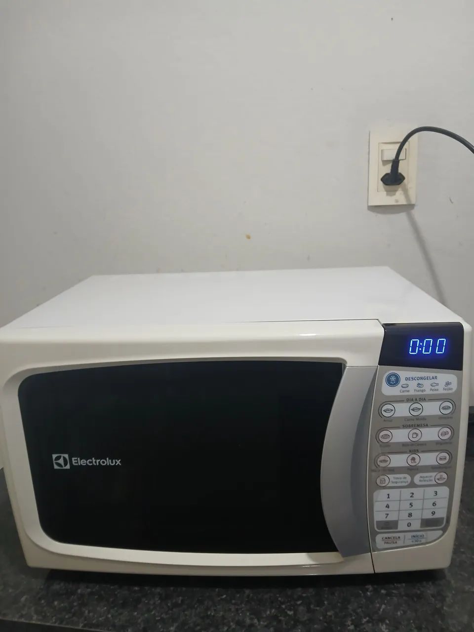 Microondas eletrolux MTD30 20 litros 