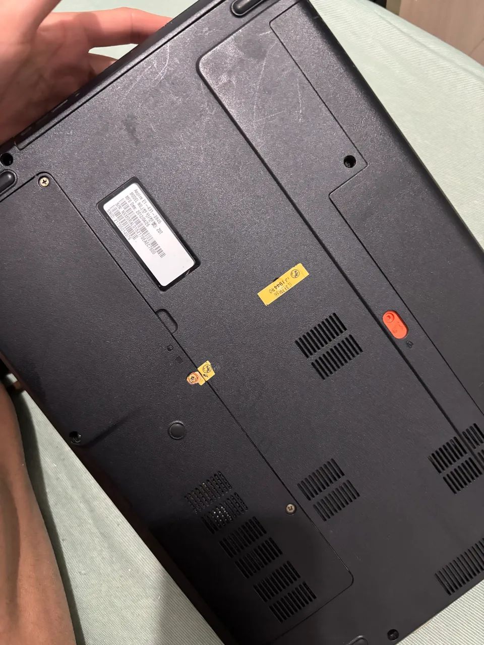 Notebook Acer Aspire E1-431 - 4GB RAM - 500GB - Windows 10 Pro - Foto 3