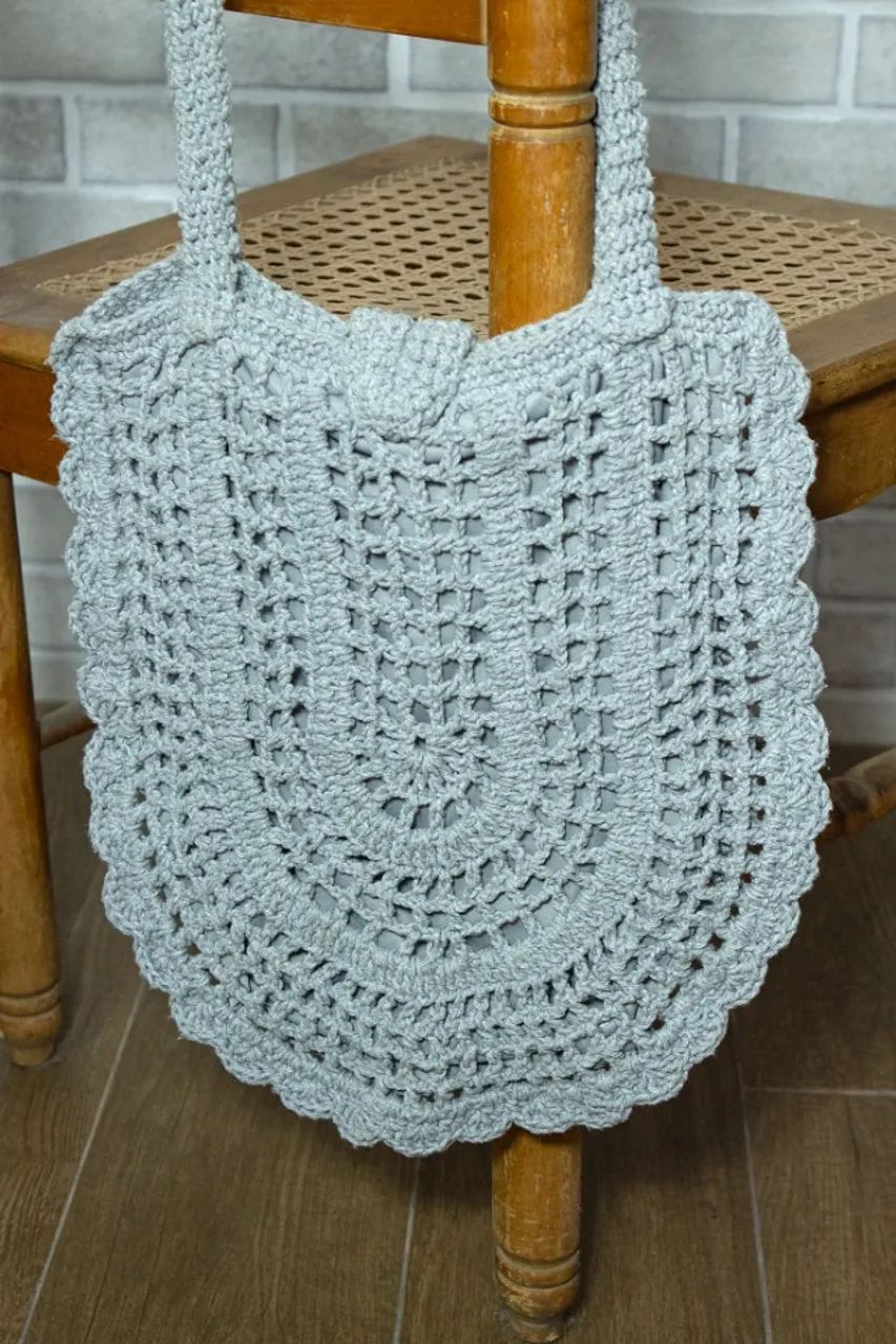 Bolsa tiracolo de crochê azul claro - Foto 3