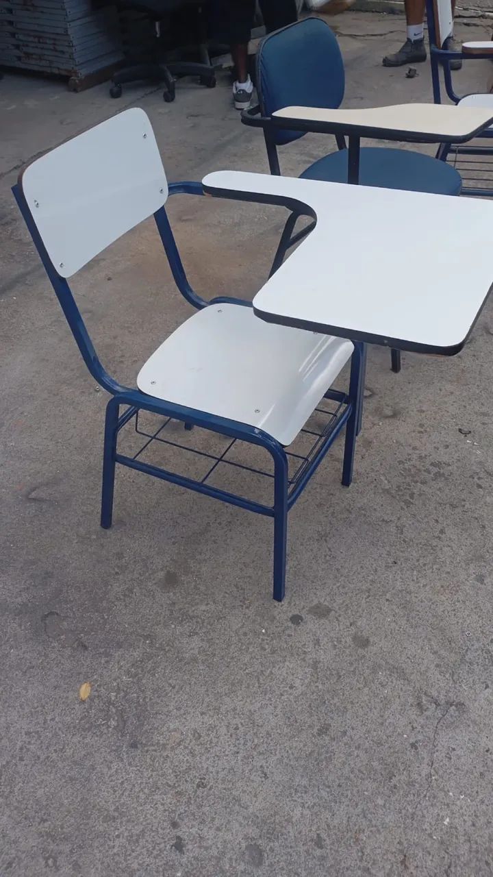 Cadeiras escolar 