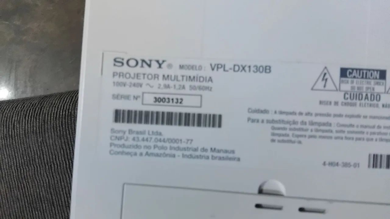 Vendo 3 projetor 1 Sony e 2 mitsubishi  - Foto 2