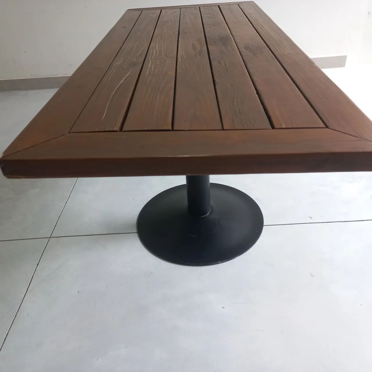 2 bancos + 1 mesa em angelim pedra rústicos  - Foto 3