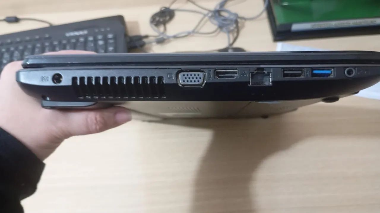 Notebook Asus usado para uso de peças. - Foto 3