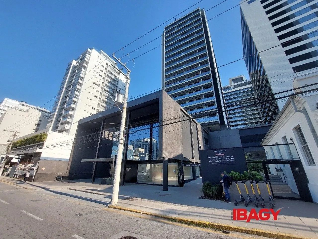 Excelente Apartamento 2 dormitório(s) em Centro - Florianópolis - Foto 2