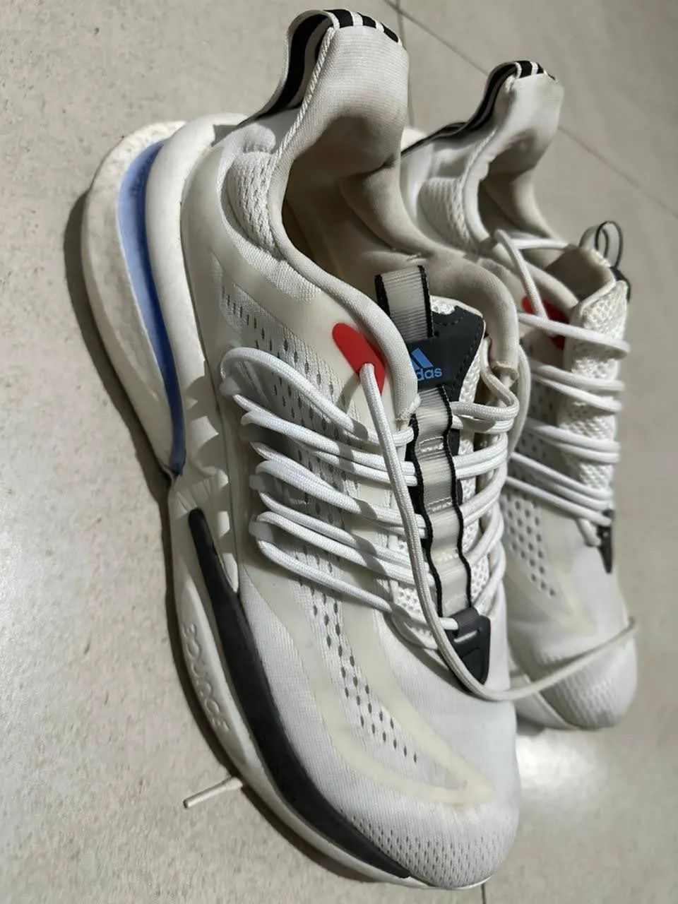Tênis adidas branco bolar - Foto 3