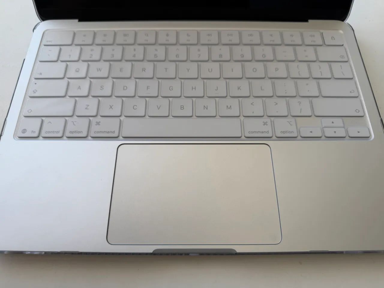 MacBook Neo Silver  - Foto 3