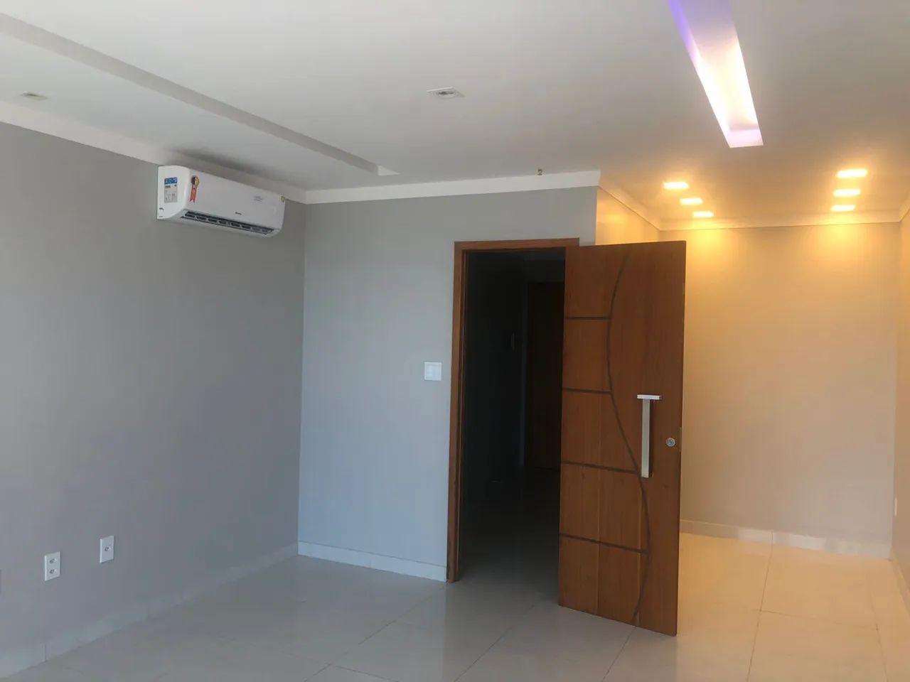 Vendo Sala Comercial na Mocelin Tower, Cohama, São Luís Maranhão 
