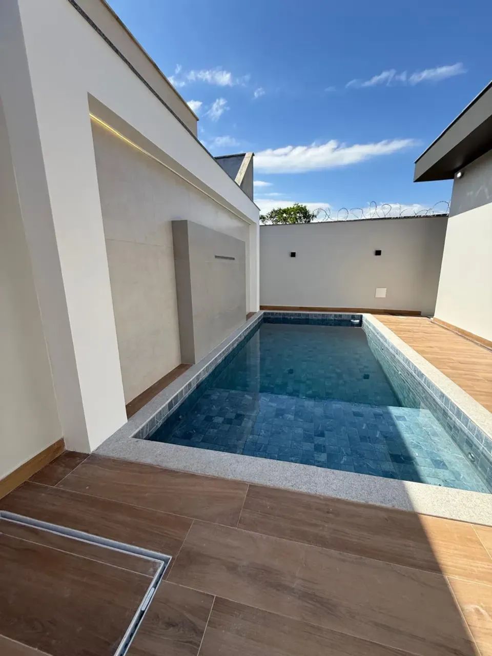 Casa linear no Vale dos Cristais 4 em Macaé-RJ