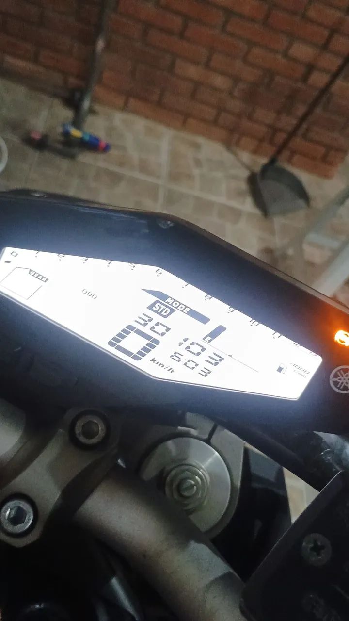 Yamaha MT09  - Foto 3