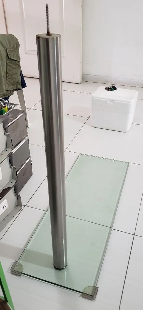 Mesa de vidro + coluna de Aço Inox - Foto 2