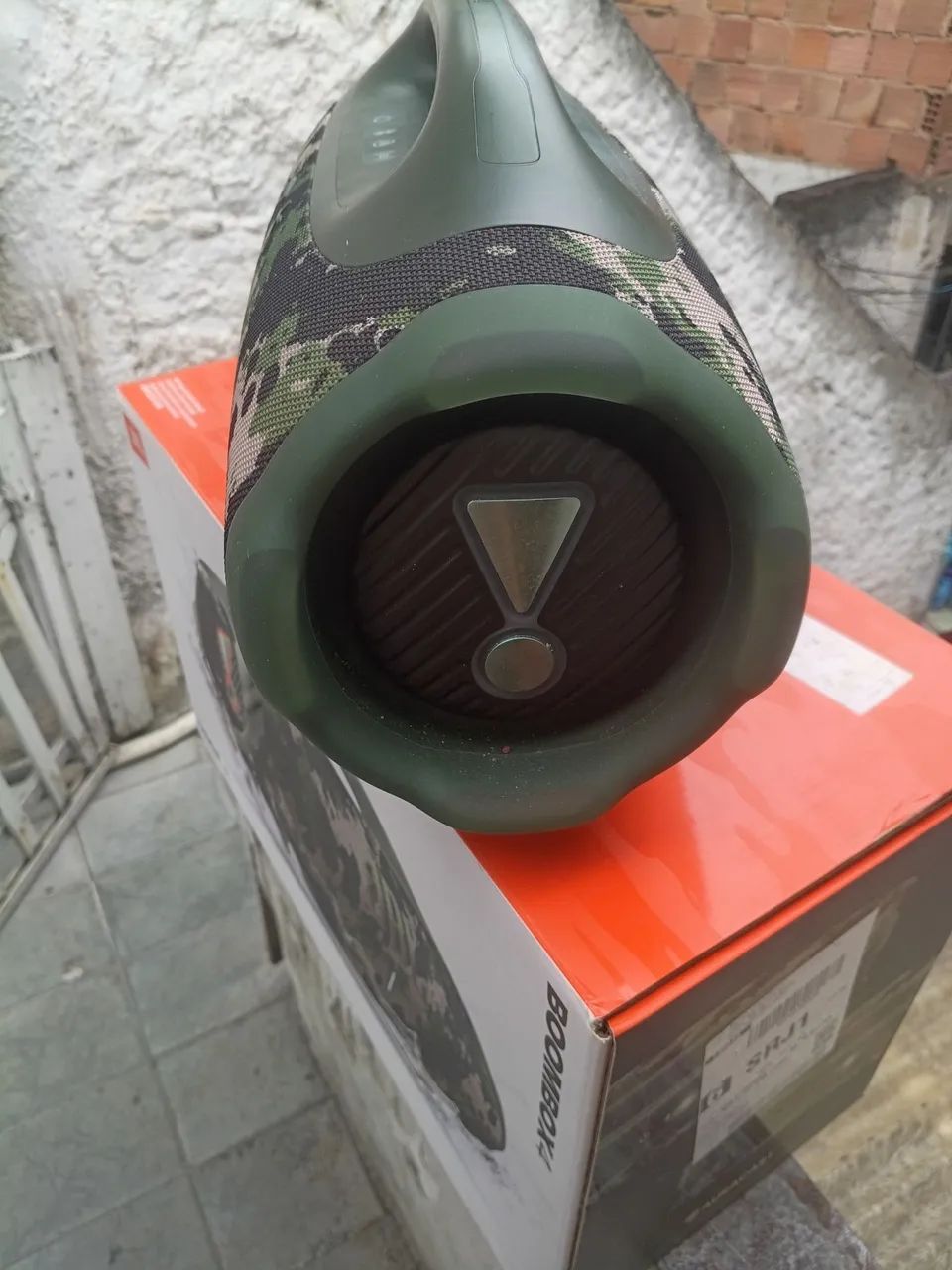 Vendo Bombox 4 na caixa nova. - Foto 3