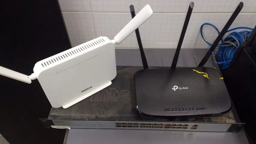 Roteador tp-link e Nokia -60,00 cada