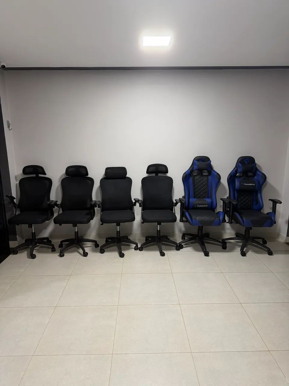 Cadeiras em lote  - Foto 2