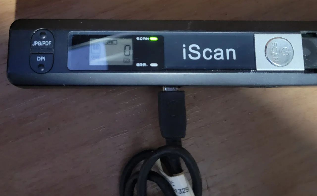 Scanner Portátil de Documentos iScan com Cartão 32GB431117405845596163