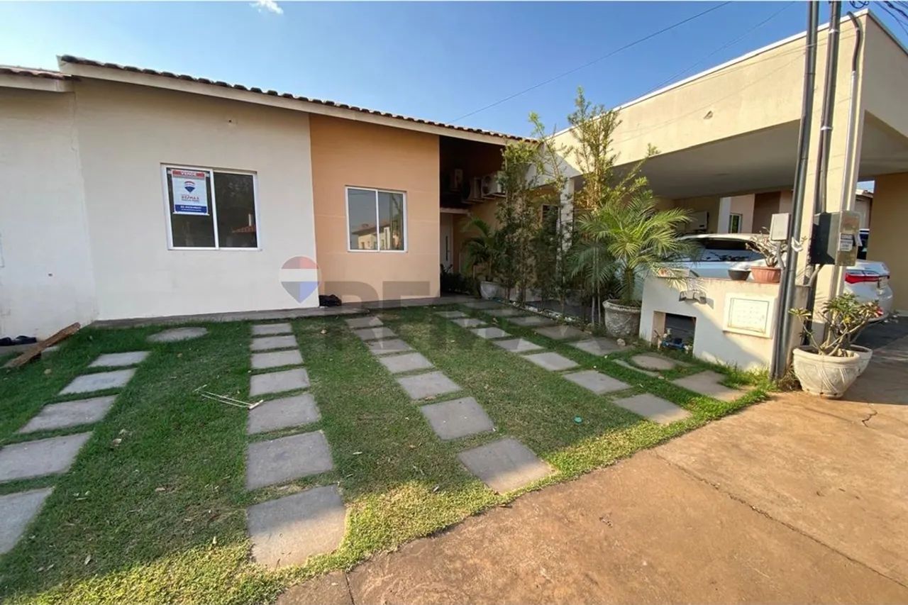 Casa com 3 quartos com cozinha ampliada no Condomínio Esmeralda