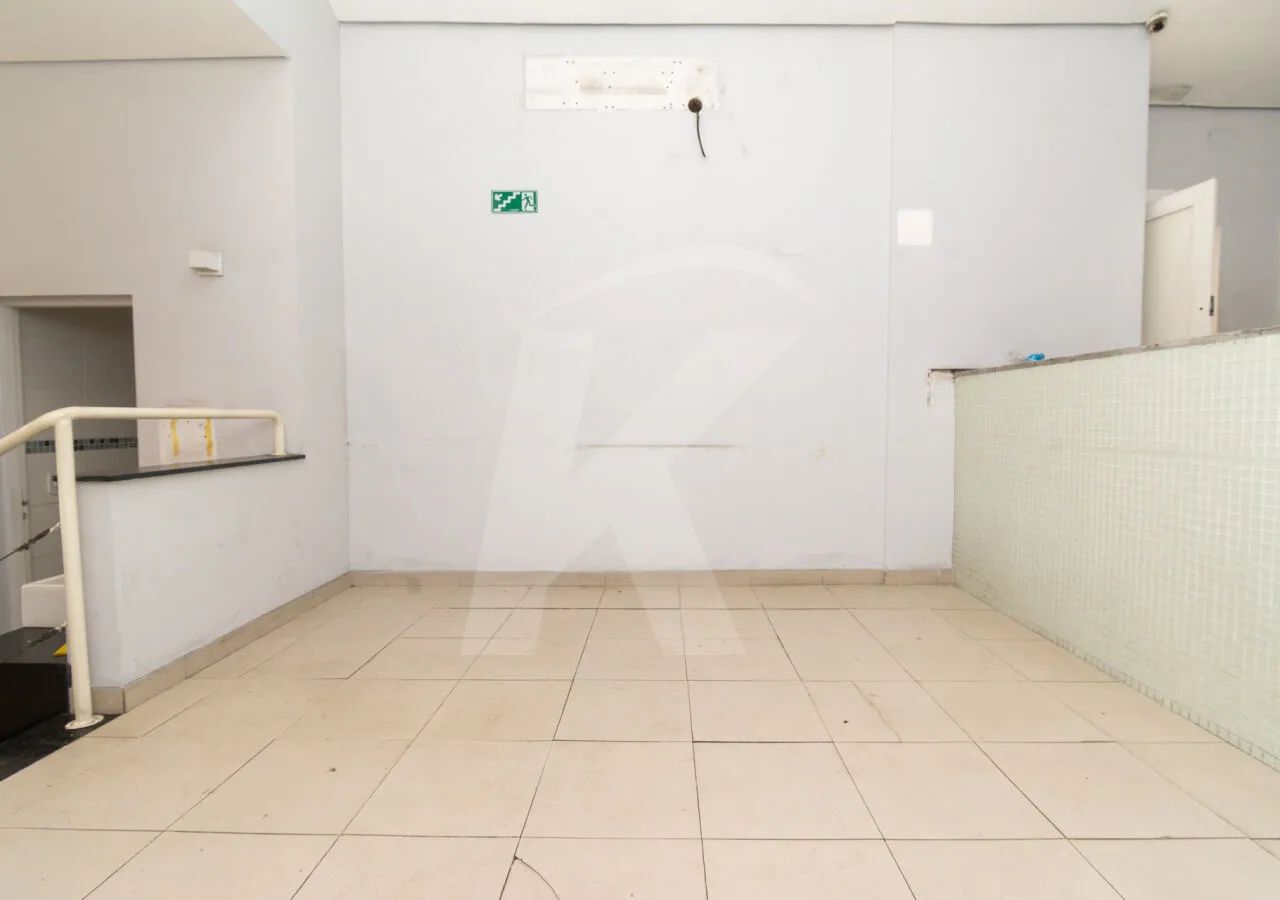 Loja comercial para alugar com 240 m2 em Santana