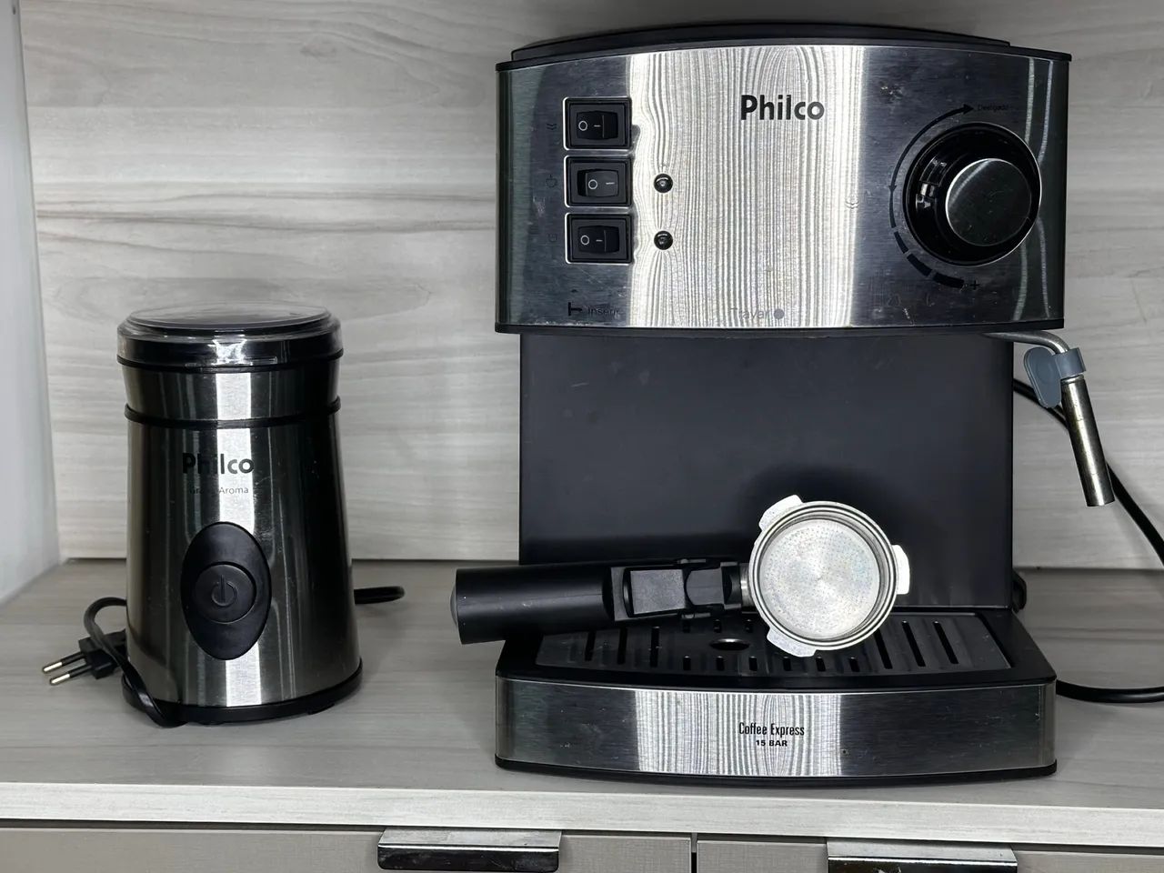 Cafeteira Philco Coffee Express 15 Bar Filtro + Moedor de Café Inox 