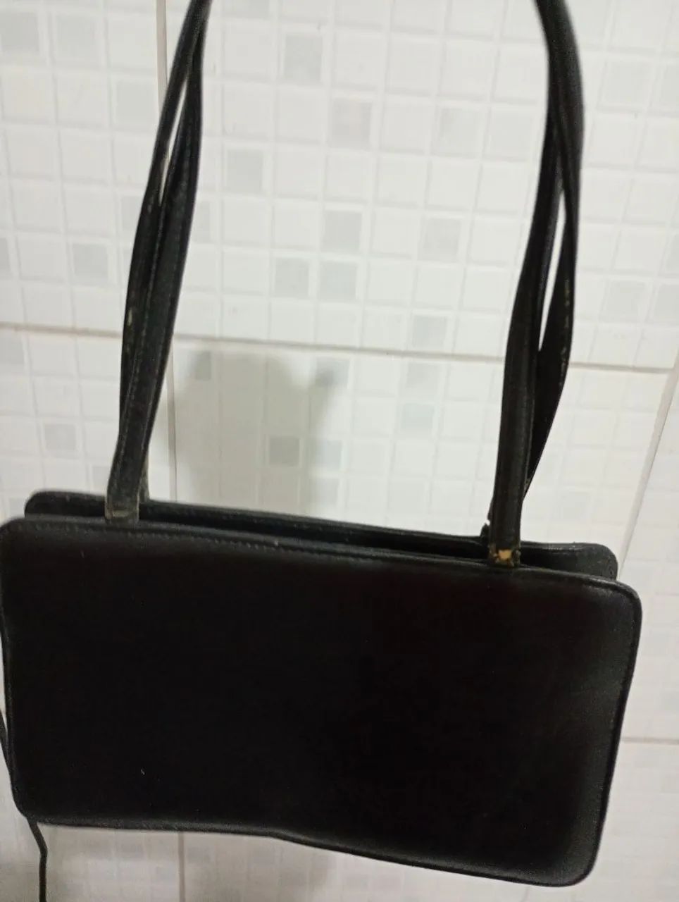 Bolsa Arezzo com avaria na alça 