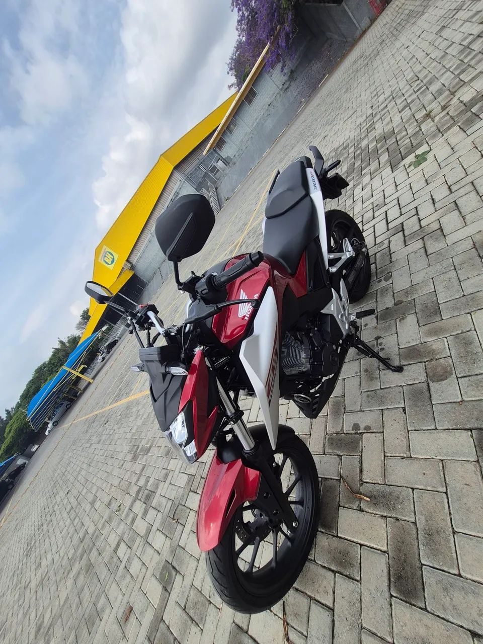 HONDA CB Twister